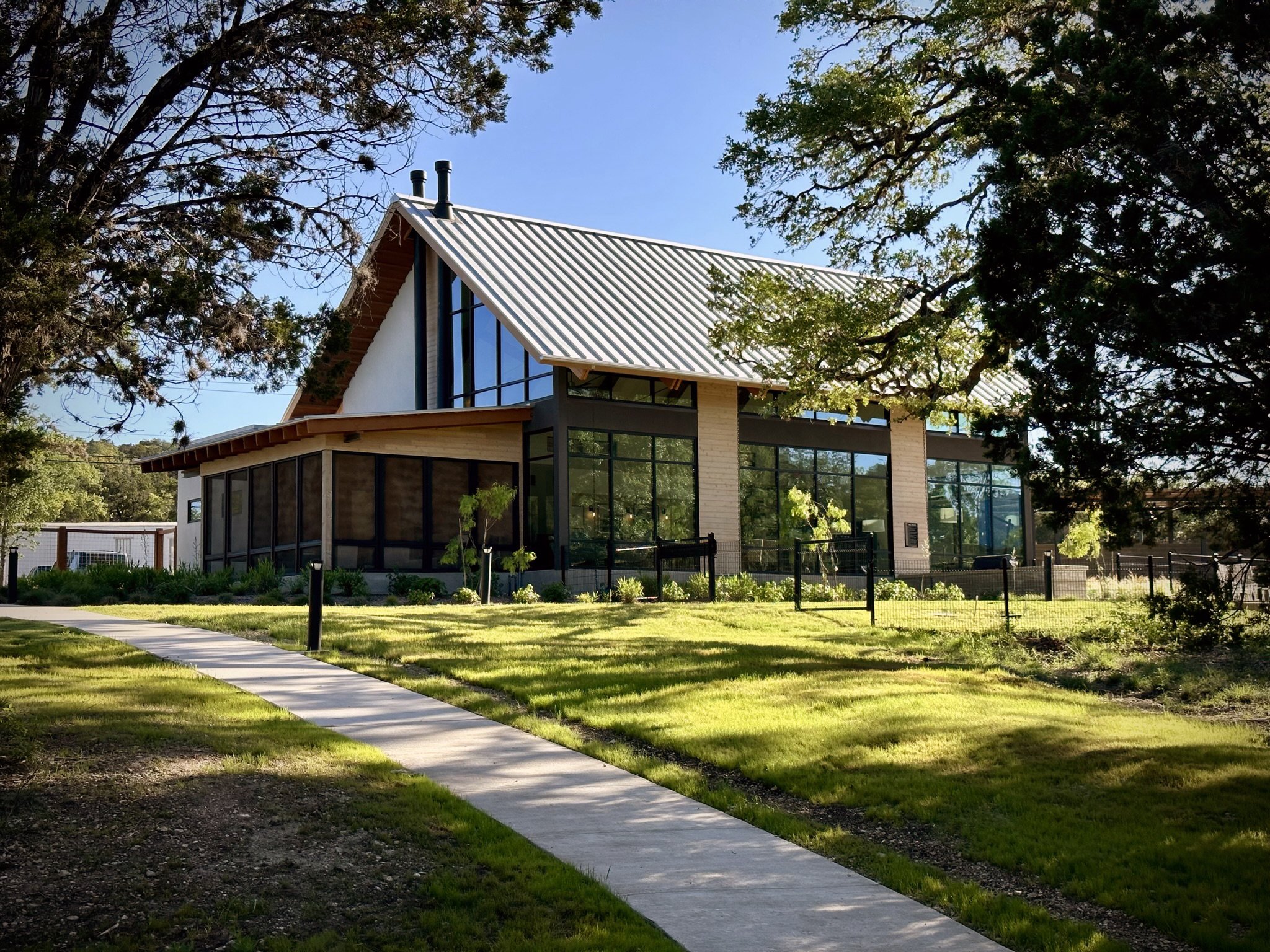 Arbolada Amenity and Leasing project
